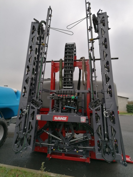 Pulvérisateur avec cuve en polyéthylène- Capacité 800, 1000, 1250, 1500 et 1900 litres - SR - CLM_4