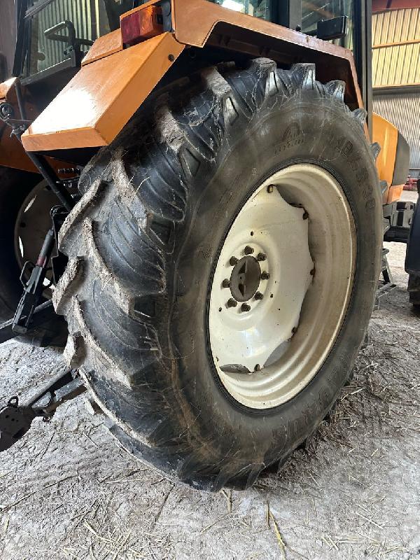 Tracteur agricole Renault Temis 610 X – 110 ch – 2005_4