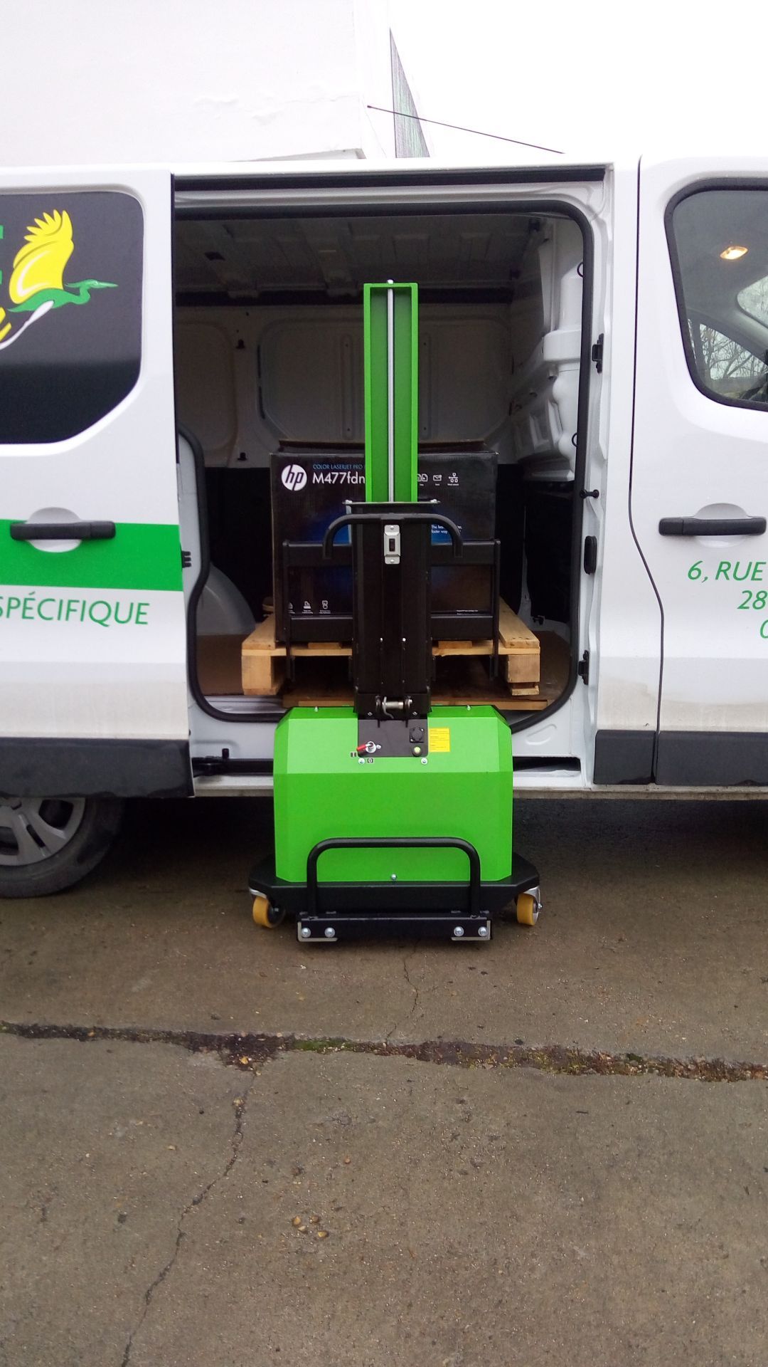 Transpalette embarqué motorisé - 600 kg - Pour véhicules utilitaires légers - Hauteur 700 mm_4