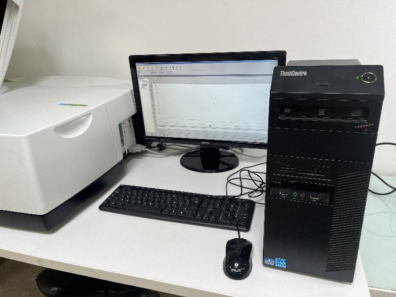 Spectromètre Perkin Elmer Lambda 750_4