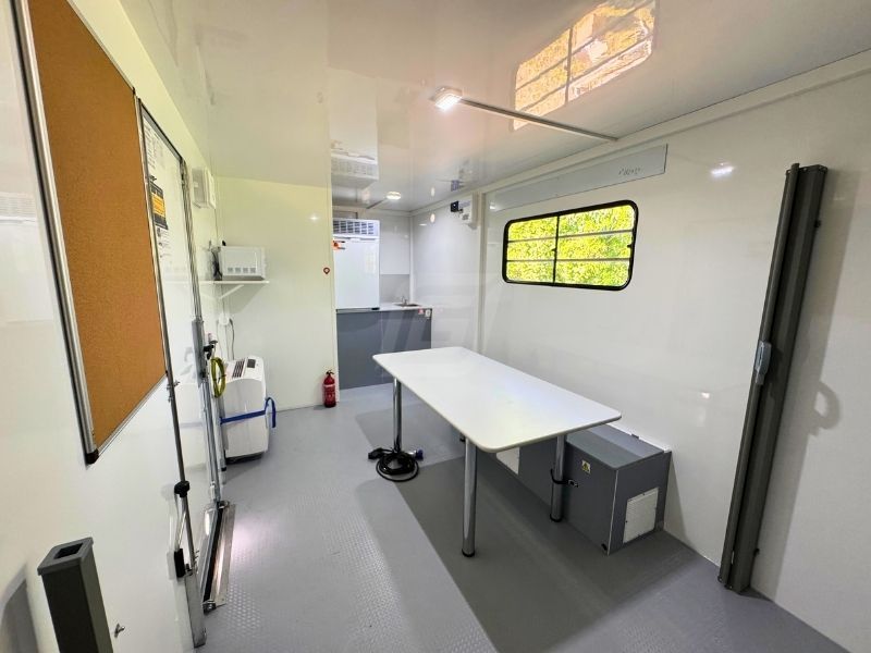 Base-vie de chantier - Remorque TIMKOLOC 100% solaire 6 à 8 personnes avec 3 espaces réglementaires_4