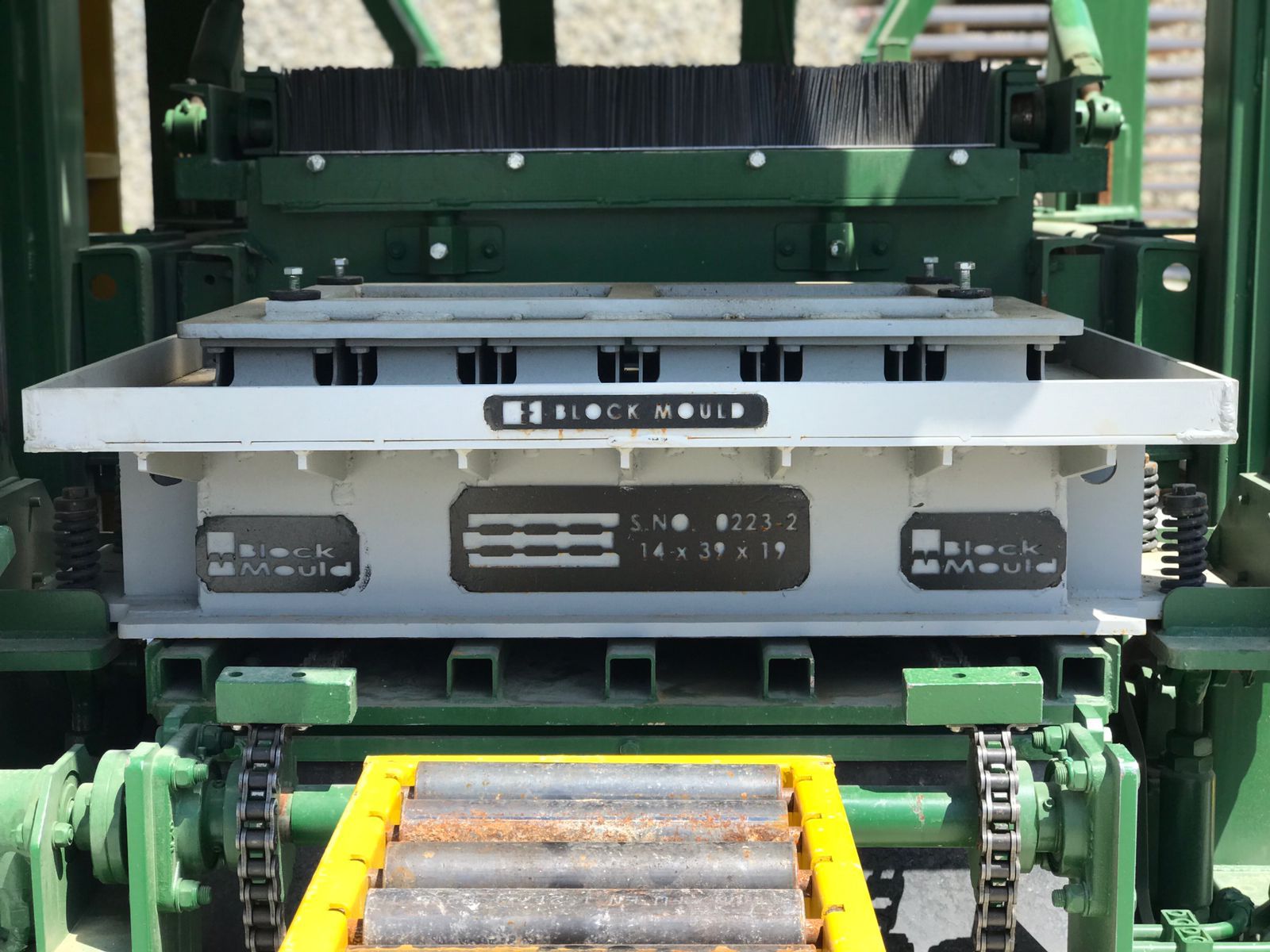 Machine à briquettes semi-automatique VESS ECO 4.1 - Capacité 4 000 briquettes en 8 heures - BEYAZLI GROUP_4