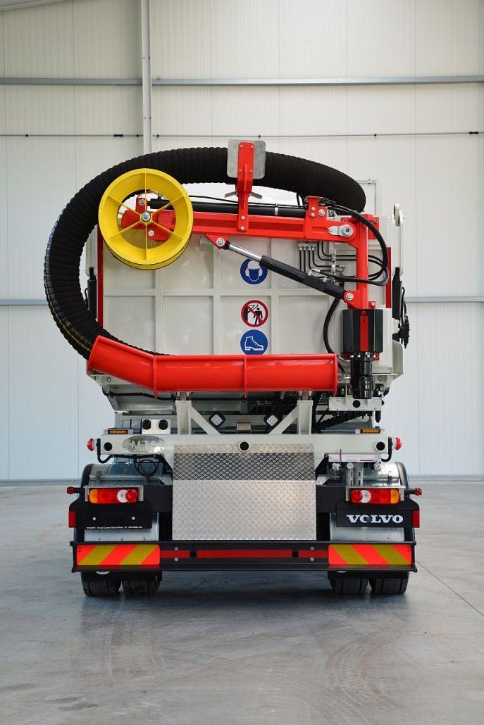 Dinocity Camions Aspirateurs - MTS - 4,5 m³/min avec Système de Filtration Cyclonique et Nettoyage Automatique_4