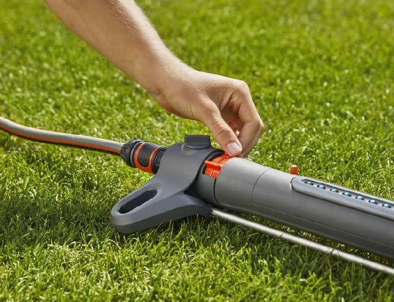 Arroseur oscillant AquaZoom S - Arrosage de 9 à 150 m² - Portée de 3 à 15 m - Largeur de 3 à 10 m_4