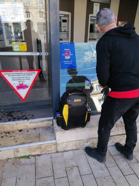 Vitre de magasin - Remplacement rapide et sécurisé à Bordeaux par Direct Ouverture_4