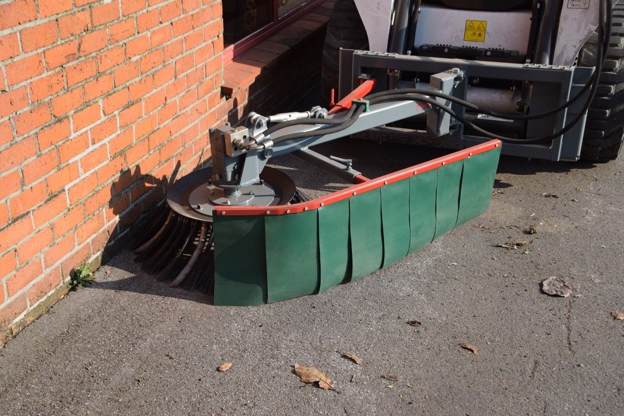 Brosse combinée avec câbles en acier pour travaux de désherbage moyen