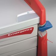 Avalo rouge - Chariot médical Capsa Healthcare - Surface de travail coulissante et fonctionnalités avancées_4