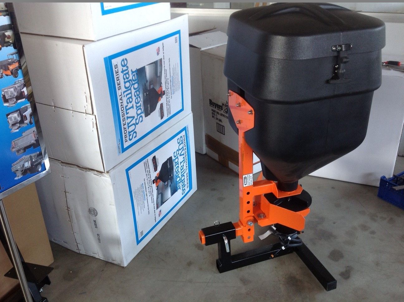 Epandeur de sel avec couvercle de protection