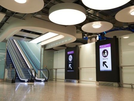 Tugela escalier mécanique avec choix de balustrades en verre, métal ou stratifié