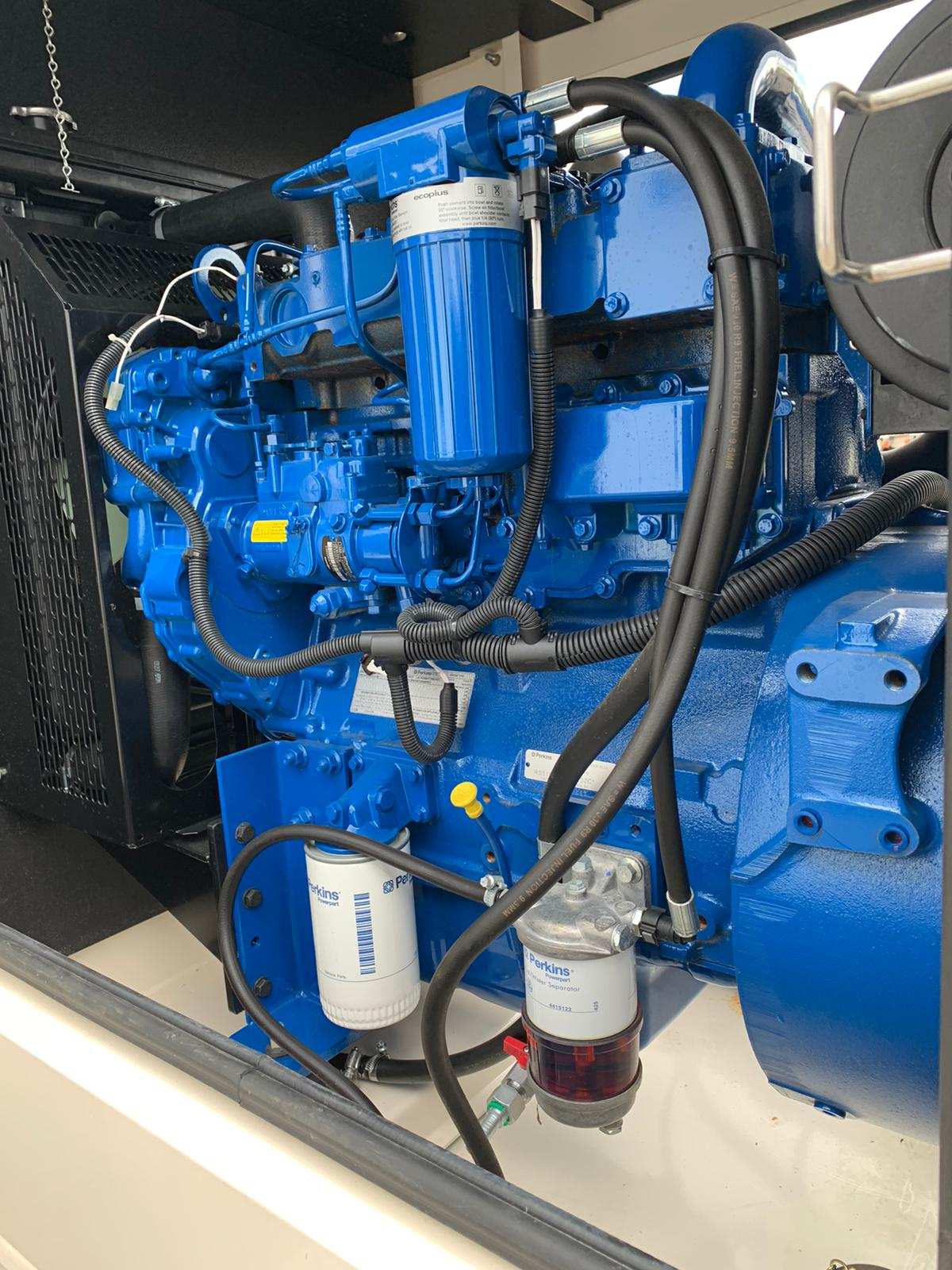 Groupe électrogène d'occasion avec capote neuf déstockage - FG WILSON P88 - 88 KVA_4