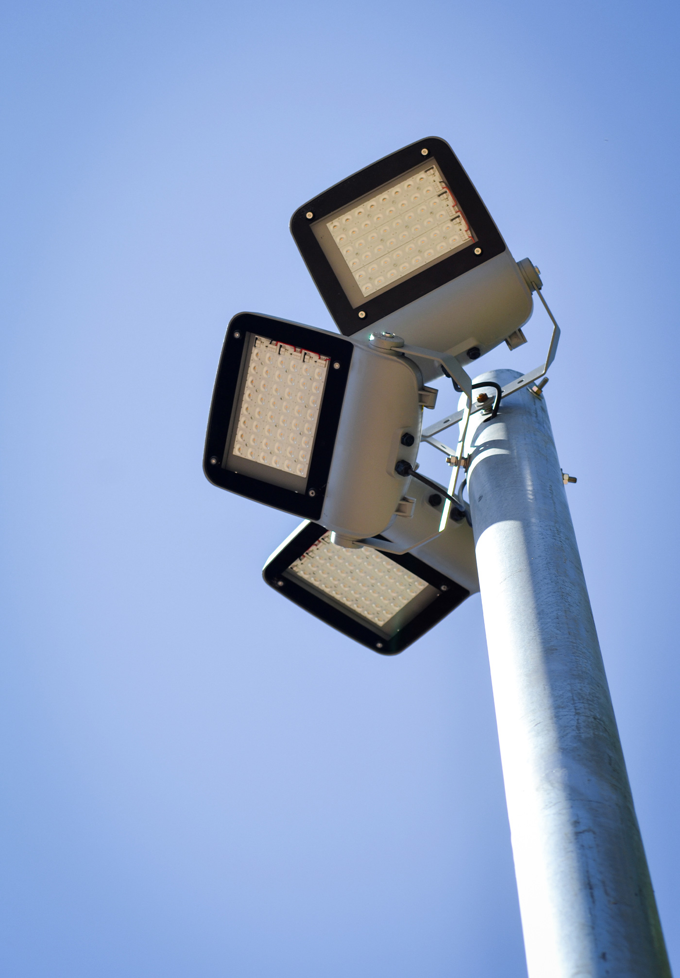 Mât d'éclairage public Tekno ICCl+APM - Acier S-235 JR galvanisé - Hauteur jusqu'à 12m_4