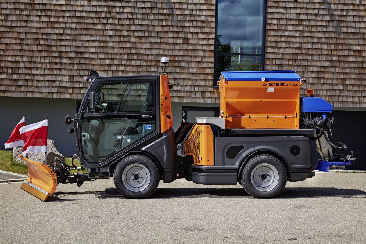 Multigo 150, balayeuse compacte à suspension totale pour un confort de travail accru