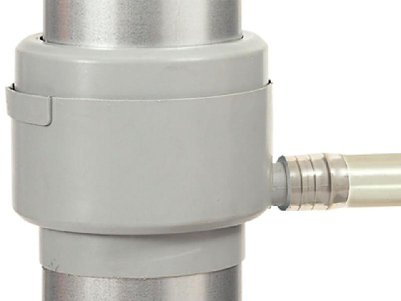 Dispositif de collecte d'eau de pluie pour réservoir