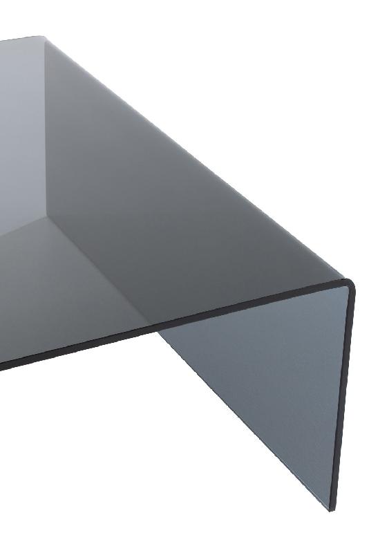 Table carrée en verre fumé pour intérieur élégant