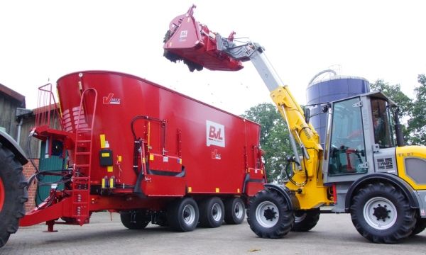 Mélangeuse agricole V-MIX Giant 40-46 3S - BvL - volume 40 à 46 m³ avec boîte Powershift_4