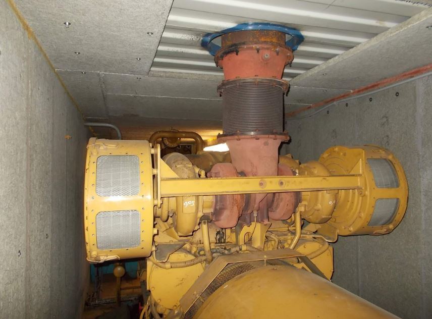 Groupe électrogène en container Caterpillar 2000 kVA - Model 3516 - Moteur Caterpillar - Année 1997_4