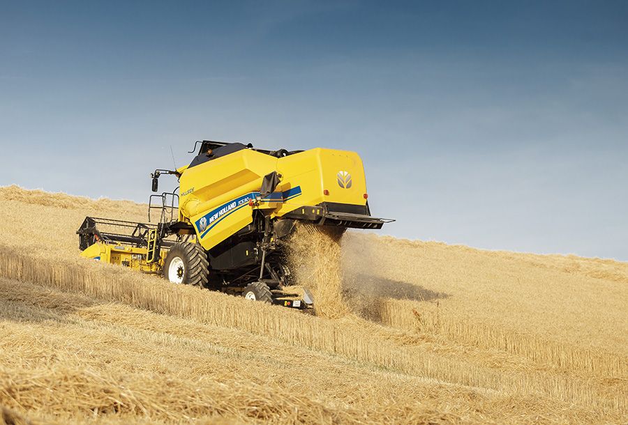 Moissonneuse agricole avec système SCR ECOBlue pour réduction des émissions