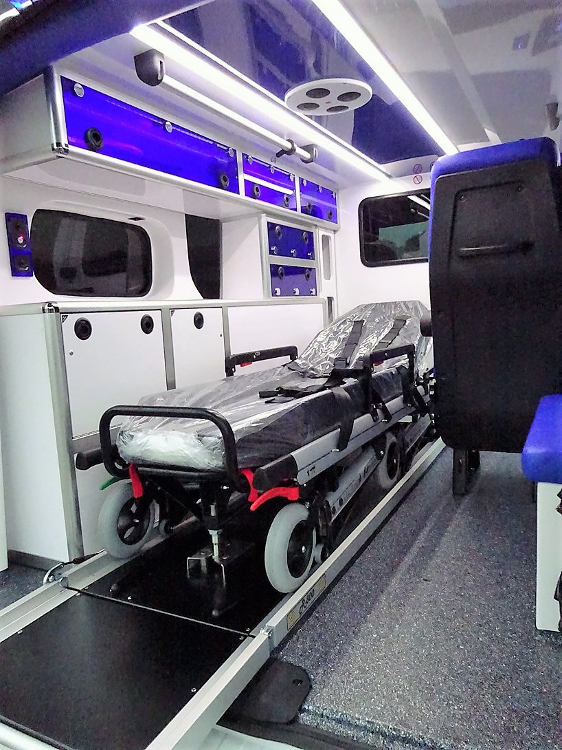 Ambulance opel vivaro 125 cv 2017_4