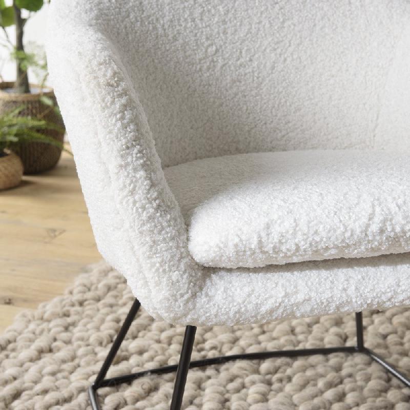 Fauteuil design GOTHY blanc en tissu bouclette - pieds évasés en métal noir_4