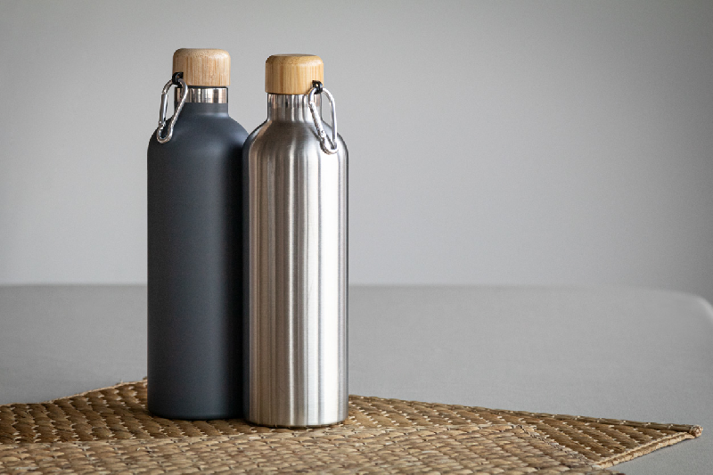 Thermos - isotherme double paroi en acier inoxydable avec couvercle en bambou et mousqueton - 500 ml_4