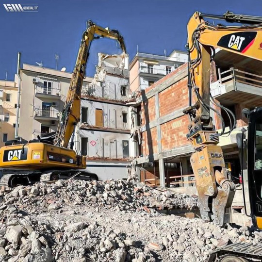 Broyeur rotatif Série RV - Démolition béton et structures avec rotation 360° - Acier HARDOX 400_4