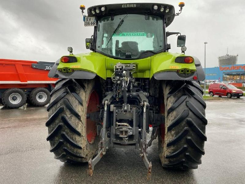 Tracteur agricole Claas Axion 800 CIS - 205 ch - Confort, Puissance et Performance_4