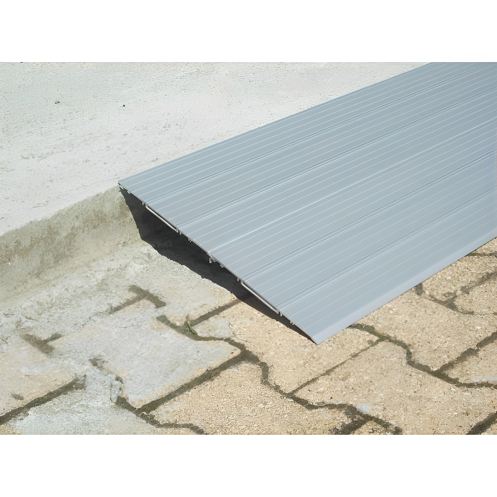 Rampe de seuil ajustable pour une hauteur précise