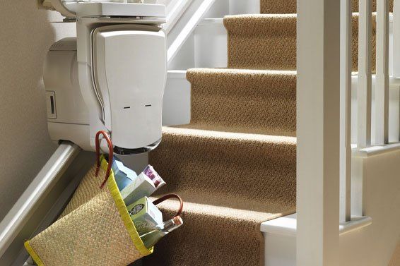 Fauteuil monte-escalier SIENA - Monte-charge pour escaliers droits ou tournants - Design épuré, pivotement manuel ou motorisé, charge jusqu'à 160?kg_5