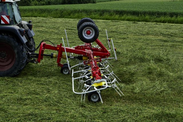 Faneuses performantes pour une préservation optimale du fourrage