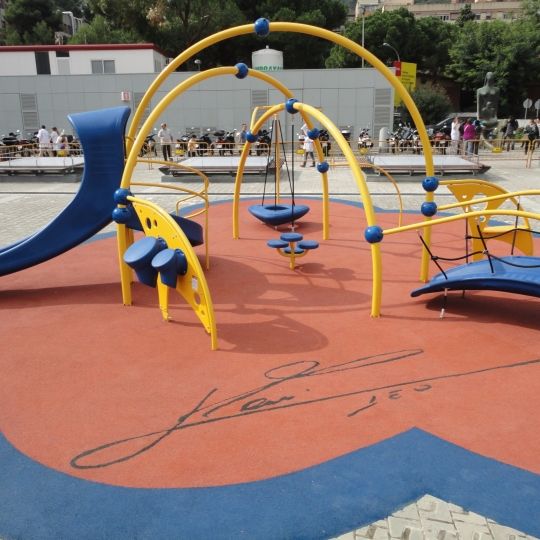 Structure de jeux Weevos - Urbadis - Favorise la croissance et le développement des enfants de 2 à 5 ans_4