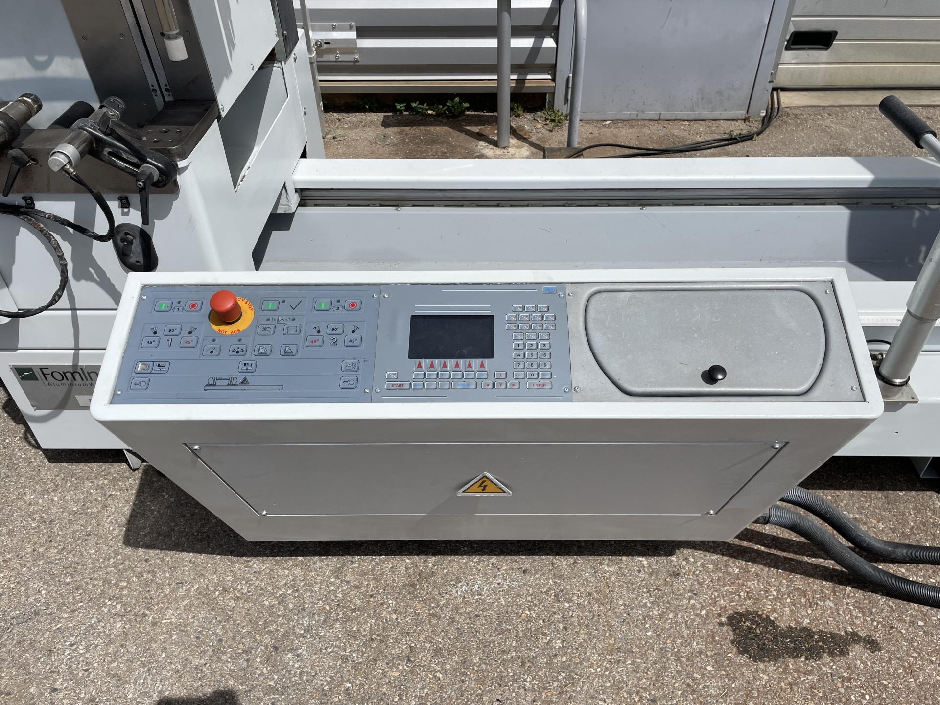 Tronçonneuse à double têtes avec lames Ø 500 mm, déplacement motorisé et inclinaison contrôlée électroniquement - Occasion - type BLITZ 50 THETA B - marque FOM_4