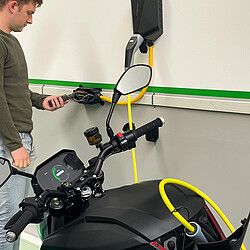 Testeur de borne de recharge VE - PCE-DC 9EV - 0 à 1000 A CA/CC - Design compact - Référence: PCE-DC 9EV_4