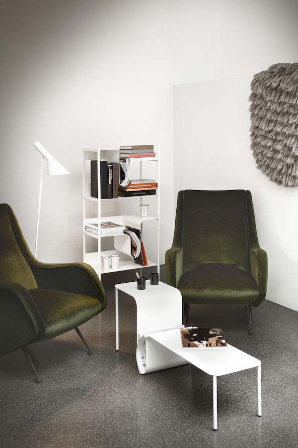 Table basse design, élégante, pratique et personnalisée, résistante pour vos collaborateurs et visiteurs_4