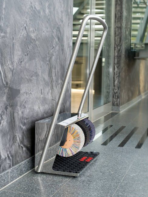 Cireuse à chaussures Floor Plus - modèle robuste avec brosses surdimensionnées et capteur capacitif_4