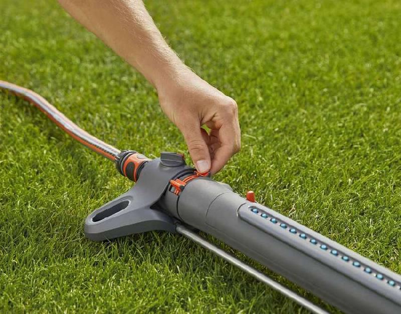 Arroseur oscillant AquaZoom M - Arrosage de 9 à 250 m² - Portée réglable de 3 à 18 m - Largeur de 3 à 14 m_4