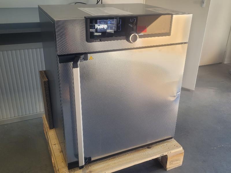 Etuve / stérilisateur MEMMERT SF110 avec convection forcée 250°C_4