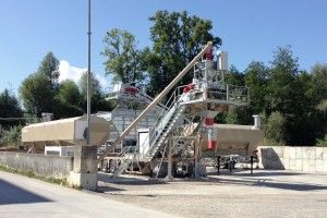 Puissance de 100 kW pour la version de base de la centrale Euromix 60