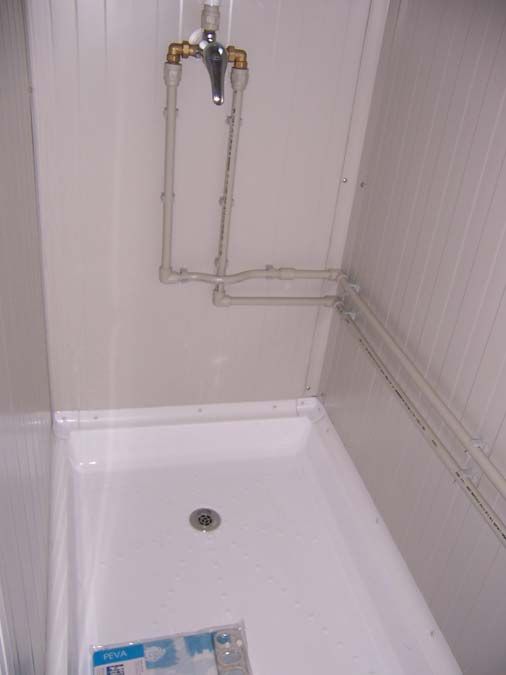 Base vie composée de trois modules, pouvant être équipé d'une kitchenette,  de vestiaires et de bureaux - L.6.09m x l.7.26m_4