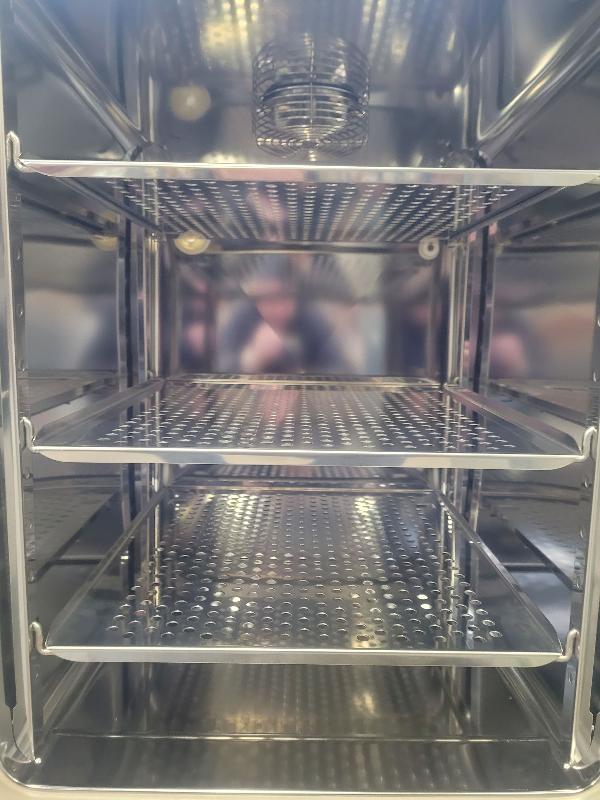 Incubateur / étuve à Co2 Thermo Scientific HERACELL 150i GP_4