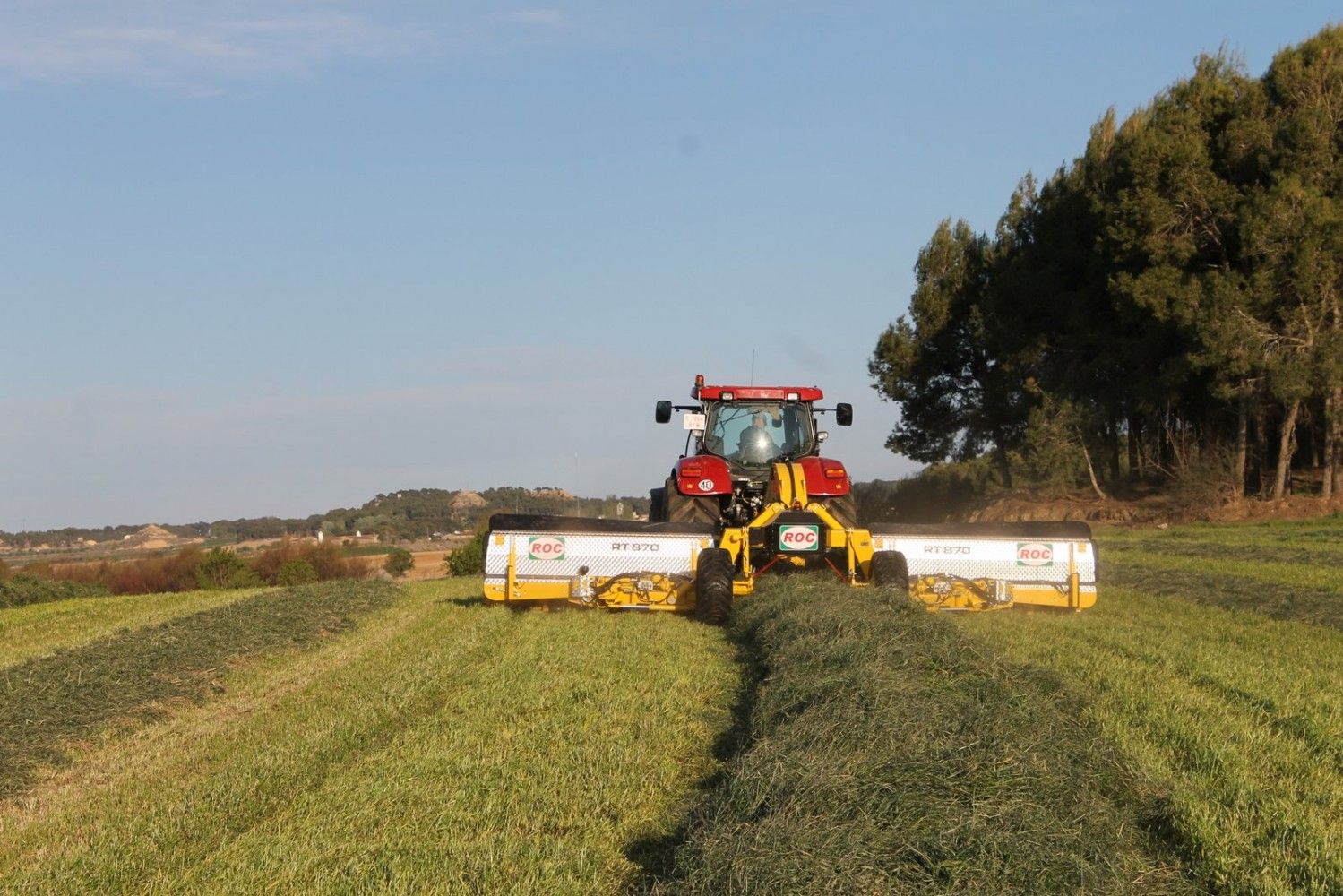 Rt 870 - Andaineur à tapis ROC SRL - Système de suspension arrière unique et ramassage révolutionnaire_4