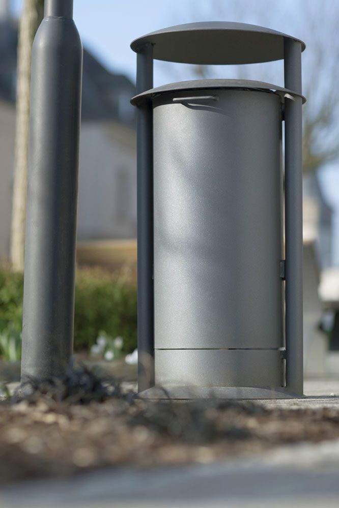 523.002 - Poubelle publique ABES - 50L, acier avec support à deux tubes_4