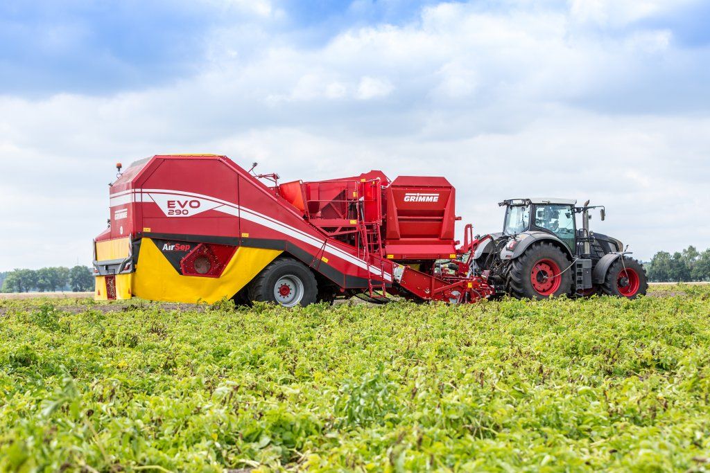 Trémie de 9 tonnes sur l'arracheuse Evo 290 pour une autonomie accrue