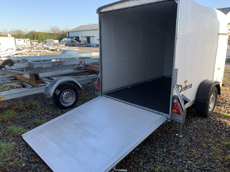 Remorque fourgon en polyester DEBON - CARGO 1300 Blanche - PTAC : 1300 Kg - 295x152xH170 cm - Reference -HA 752111 FS - Idéale pour véhicules motorisés et marchandises_4