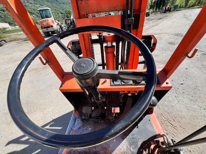 Toyota FN700 Chariot élévateur à gaz 700Kg_4