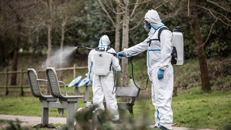 Matériel de pulvérisation électrique IK E 15 BS