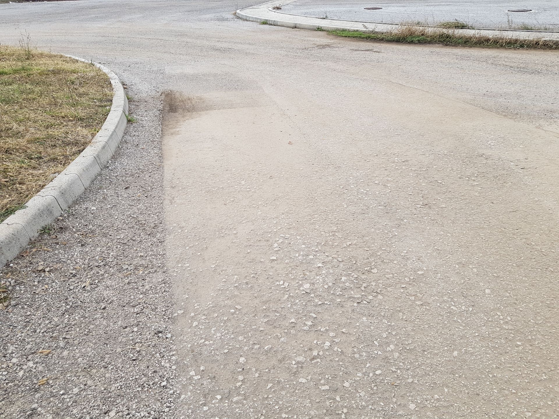 Godet balayeur ramasseur pour chargeur compact avec godet de collecte 4 en 1_5