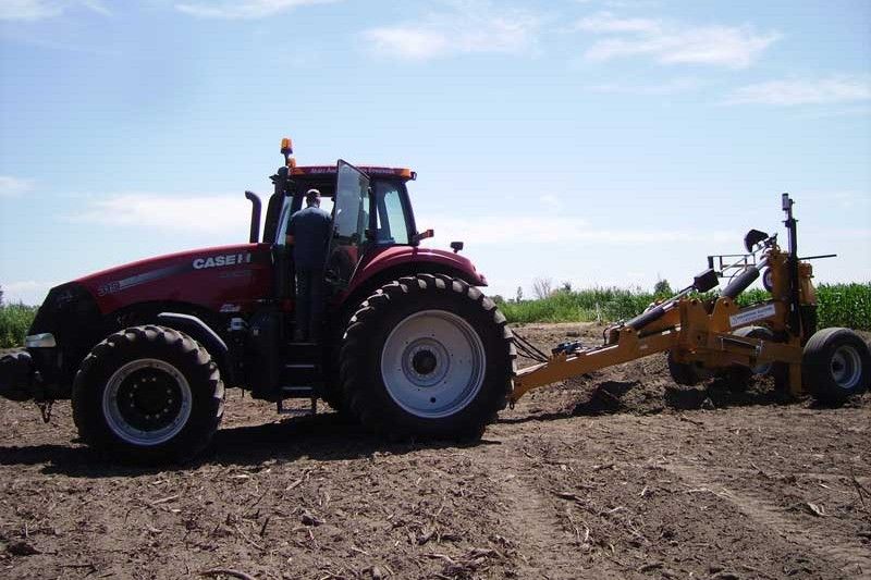 Équipement agricole pour un drainage précis et efficace