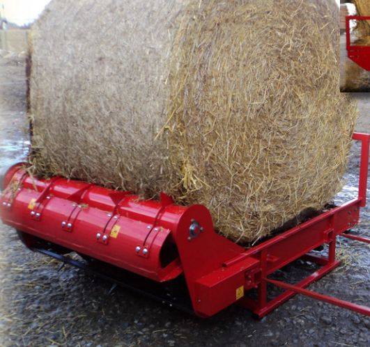 Machine Rondo-Dan pour épandage de paille entre rangées de fraises