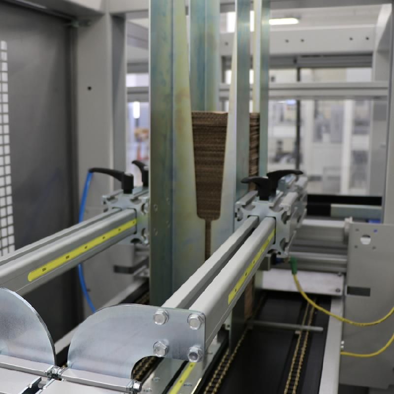 Xp650 asx - fardeleuse automatique à lancement de film avec entrée en ligne_4