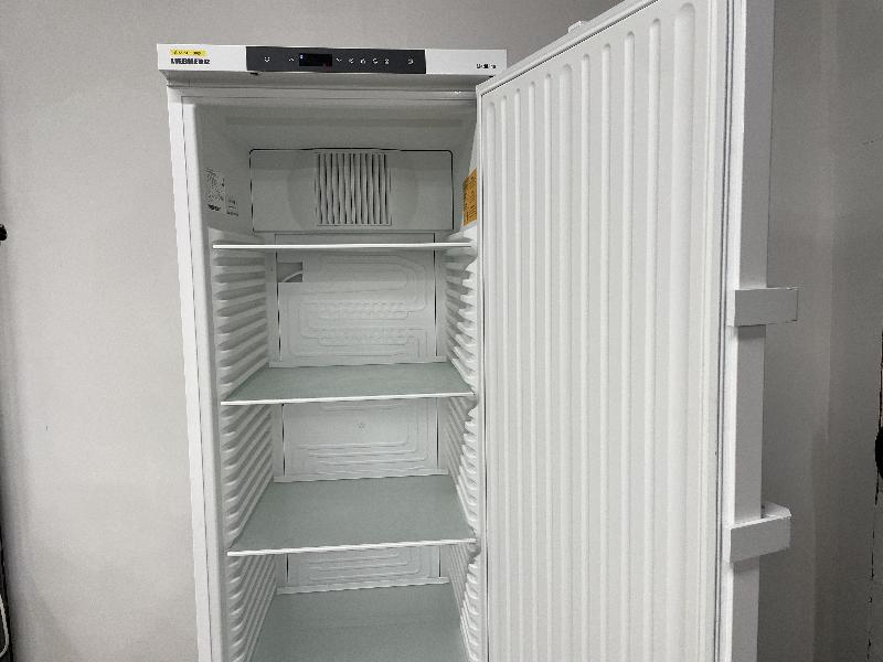 Armoire laboratoire positive Liebherr LKexv 3910 ATEX_4